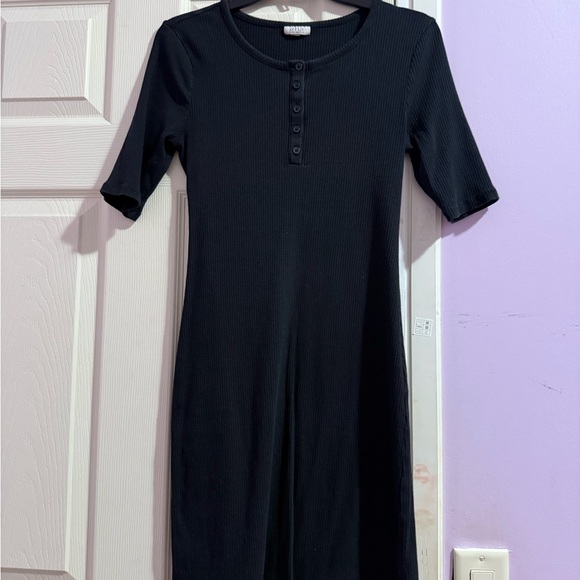 Aria Black Long Sleeve Dress - Picture 1 of 3